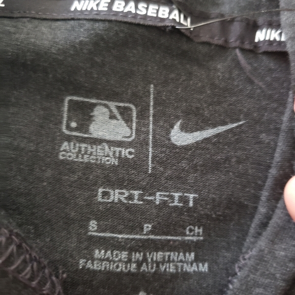 ⚾️ Nike Chicago Baseball Hoodie Tee⚾️ - Picture 6 of 7